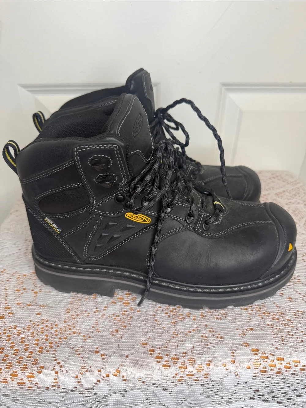 Keen dry waterproof hard toe Men's Black Lace-Up Work Boots sz 7